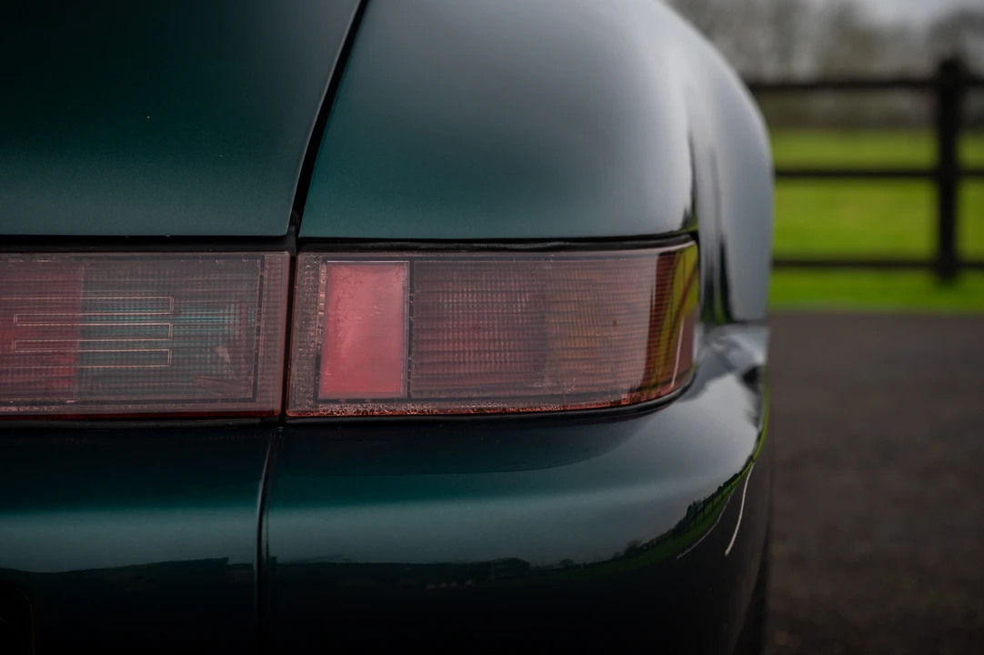 1990 Porsche 964 Carrera 4 - Image 17 of 31