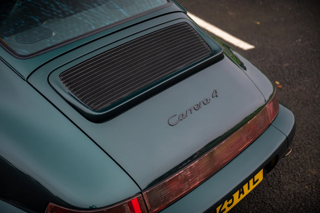 1990 Porsche 964 Carrera 4 - Image 22 of 31