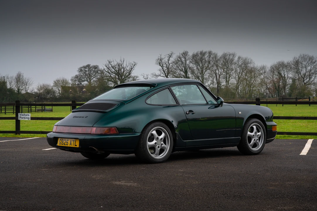 1990 Porsche 964 Carrera 4 - Image 9 of 31