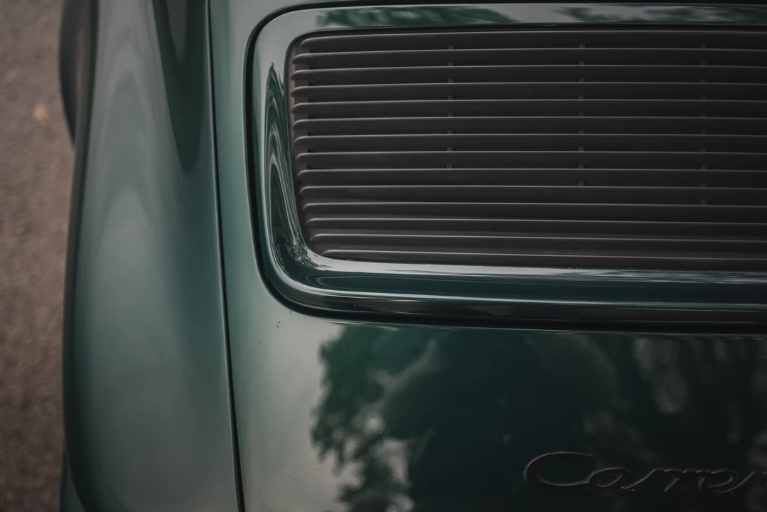 1990 Porsche 964 Carrera 4 - Image 28 of 31