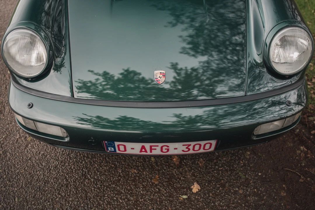 1990 Porsche 964 Carrera 4 - Image 24 of 31
