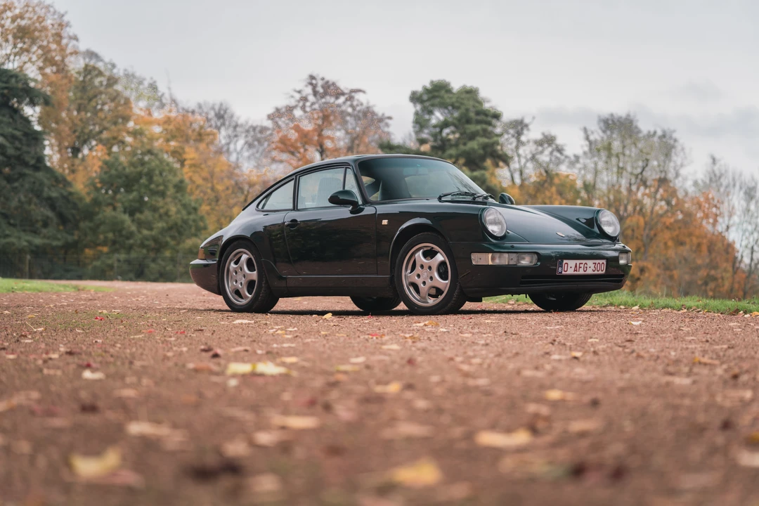 1990 Porsche 964 Carrera 4 - Image 11 of 31