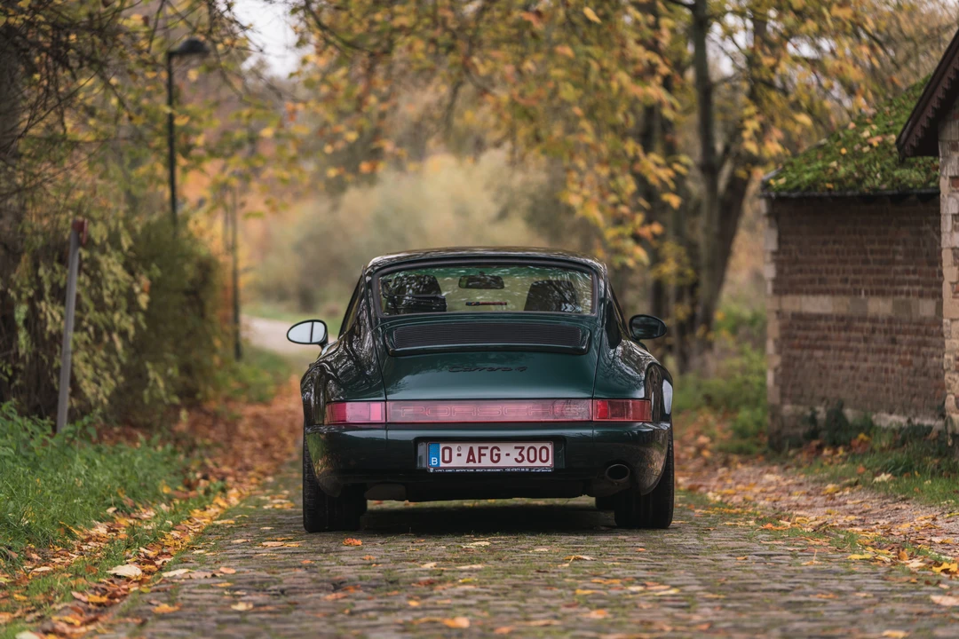 1990 Porsche 964 Carrera 4 - Image 7 of 31