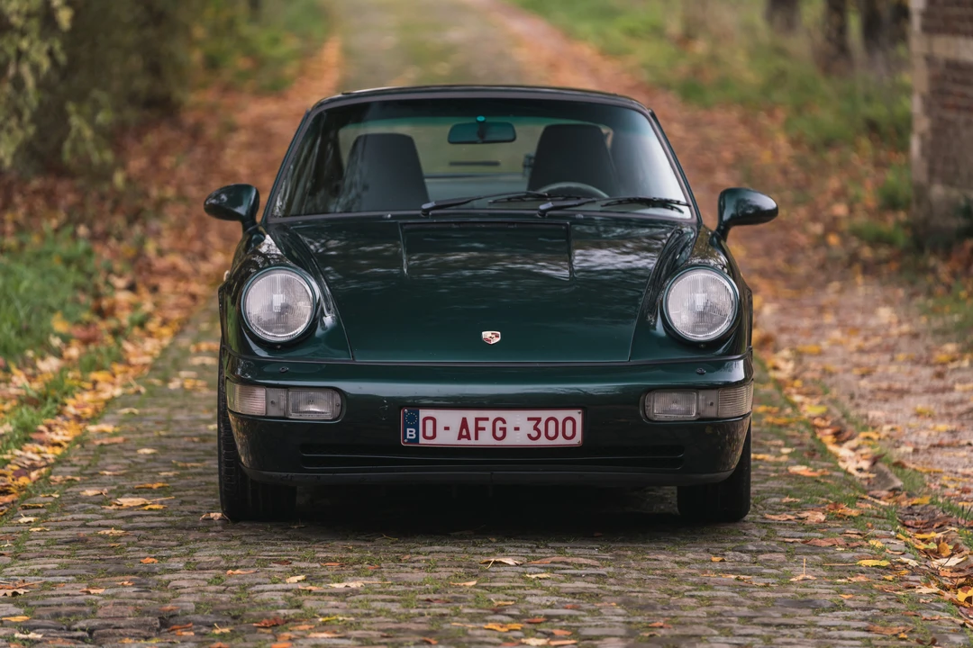 1990 Porsche 964 Carrera 4 - Image 10 of 31