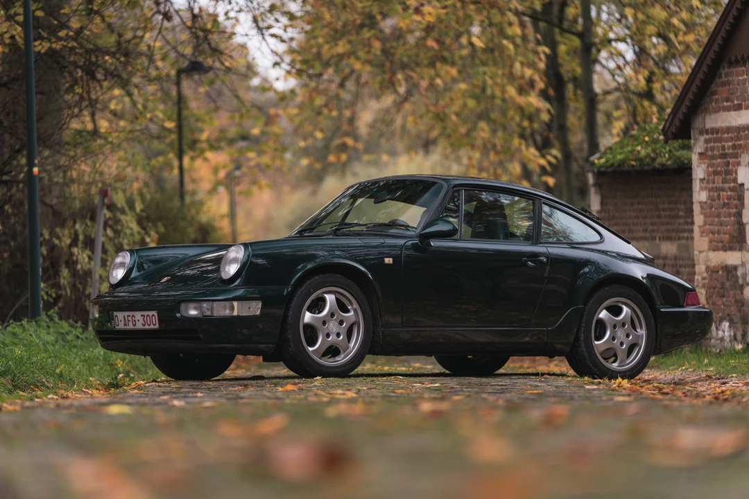 1990 Porsche 964 Carrera 4 - Image 15 of 31