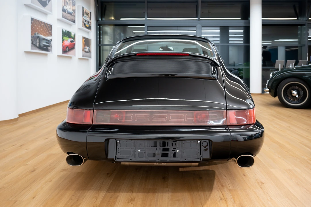 1990 Porsche 964 Carrera 4 - Image 6 of 31