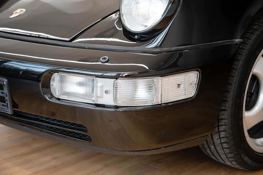 1990 Porsche 964 Carrera 4 - Image 28 of 31