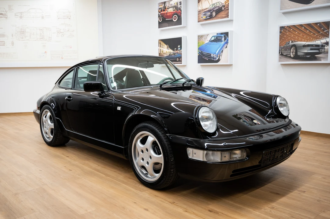 1990 Porsche 964 Carrera 4 - Image 2 of 31