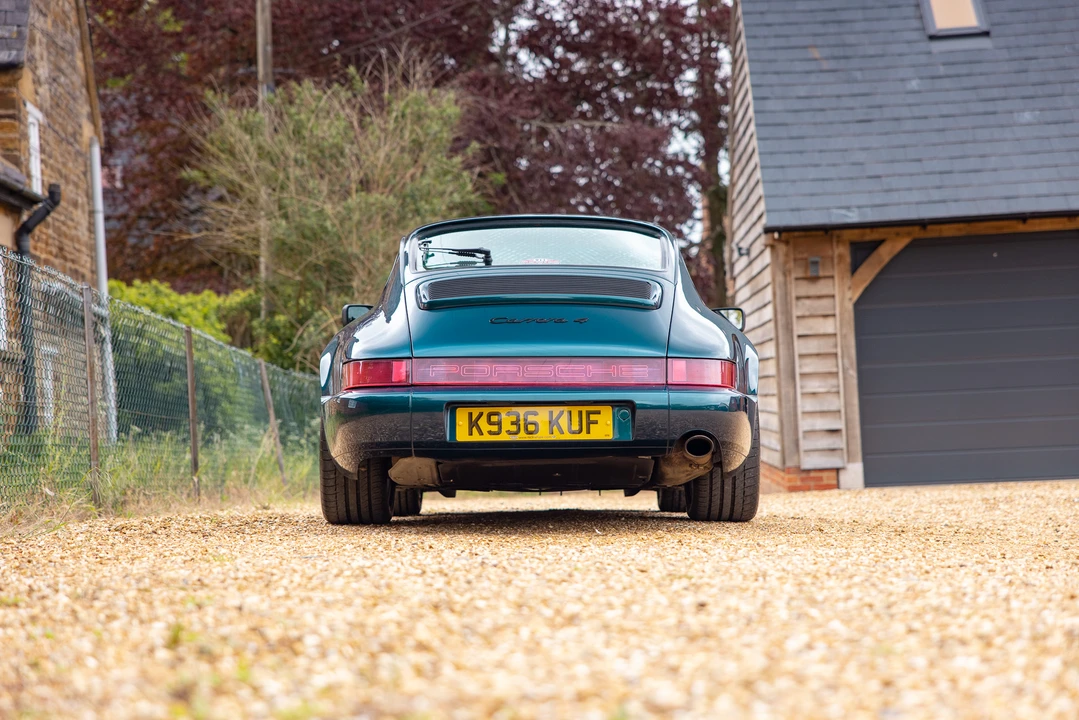1990 Porsche 964 Carrera 4 - Image 9 of 31