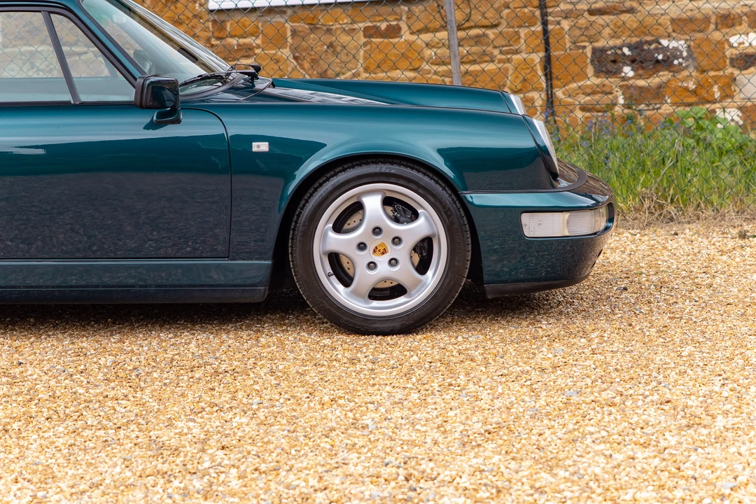 1990 Porsche 964 Carrera 4 - Image 14 of 31