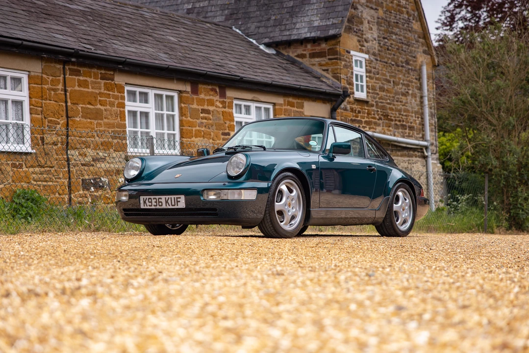 1990 Porsche 964 Carrera 4 - Image 17 of 31