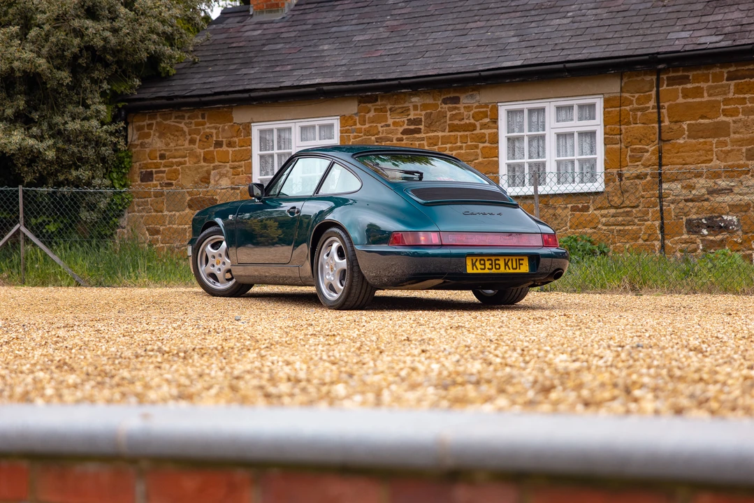 1990 Porsche 964 Carrera 4 - Image 22 of 31