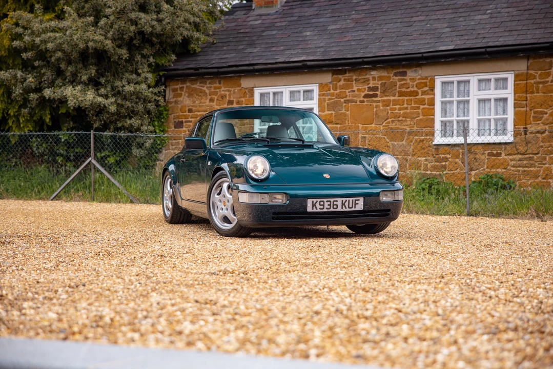 1990 Porsche 964 Carrera 4 - Image 27 of 31