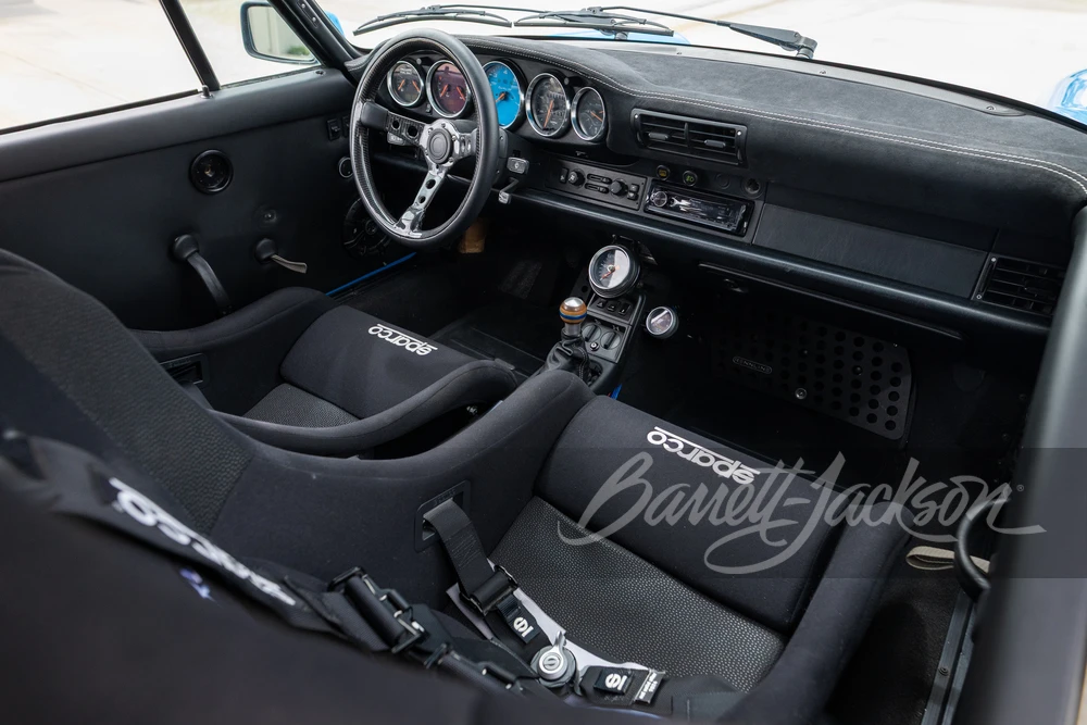 1990 Porsche 964 Carrera 4 - Image 4 of 31