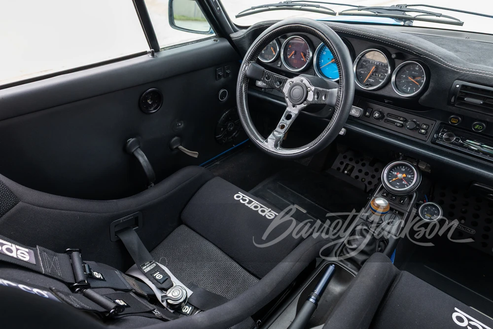 1990 Porsche 964 Carrera 4 - Image 15 of 31