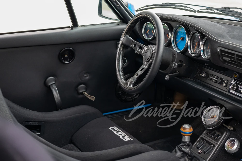 1990 Porsche 964 Carrera 4 - Image 16 of 31