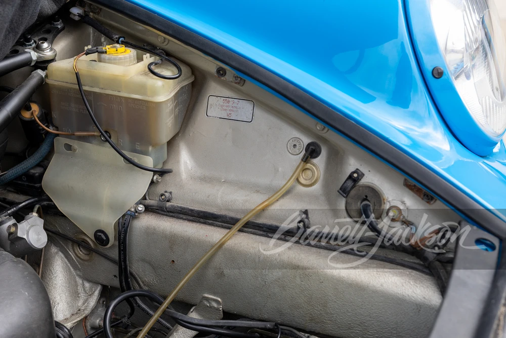 1990 Porsche 964 Carrera 4 - Image 10 of 31