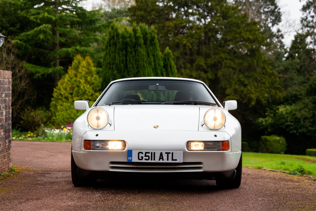 1990 Porsche 928 S4 - Image 11 of 31
