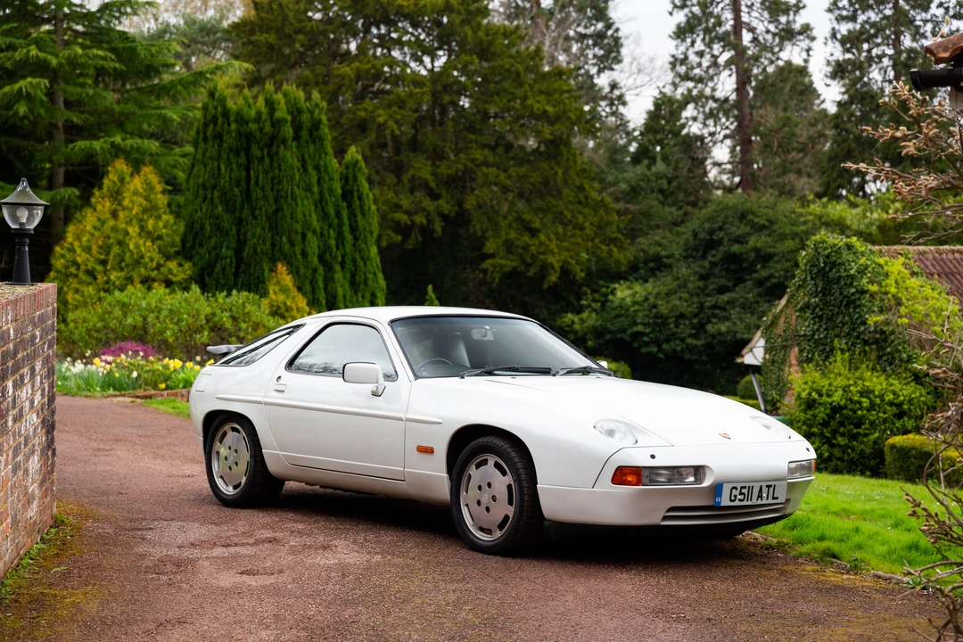 1990 Porsche 928 S4 - Image 10 of 31
