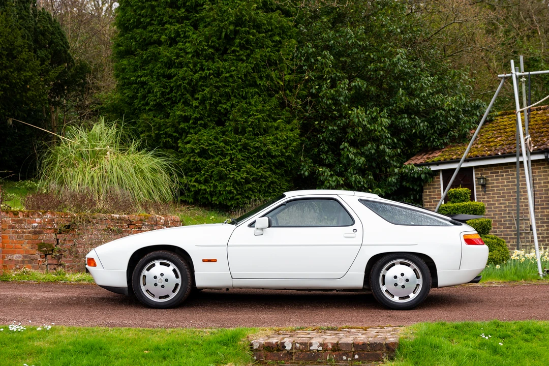 1990 Porsche 928 S4 - Image 5 of 31