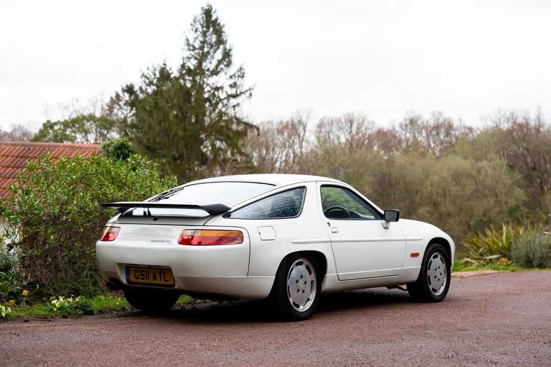 1990 Porsche 928 S4 - Image 8 of 31