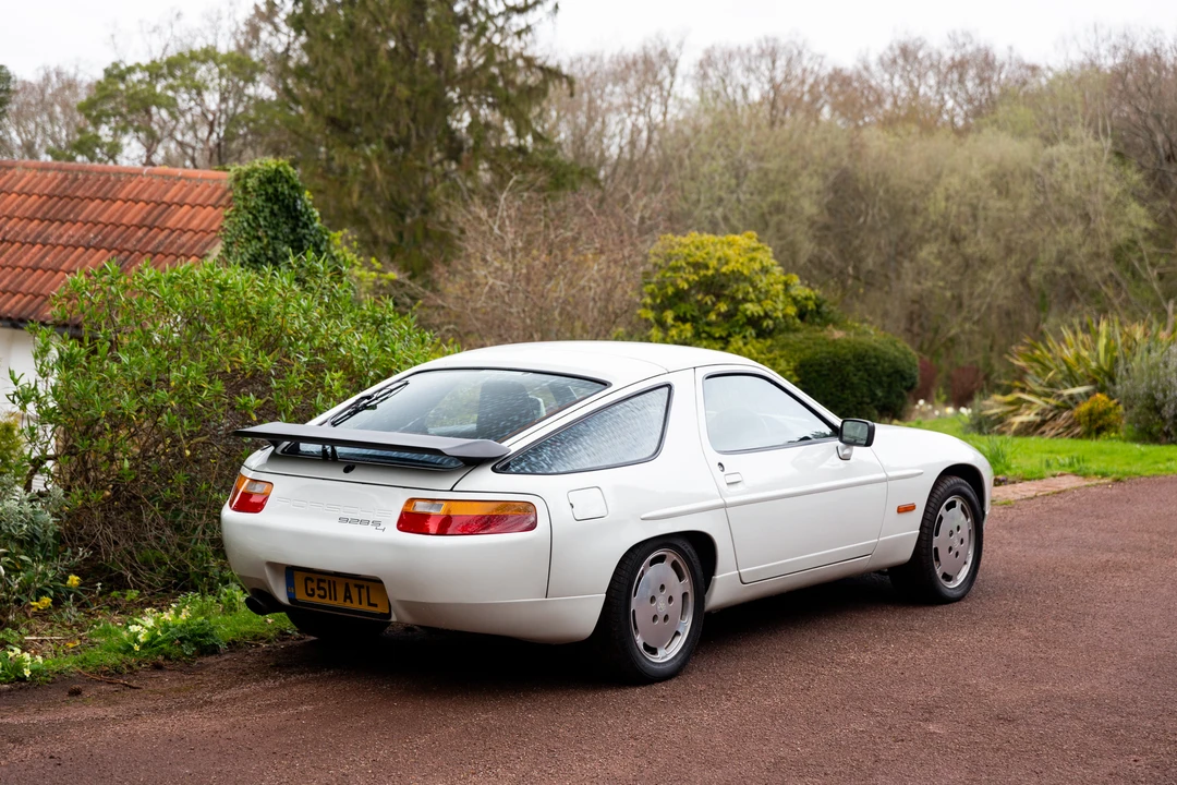 1990 Porsche 928 S4 - Image 16 of 31