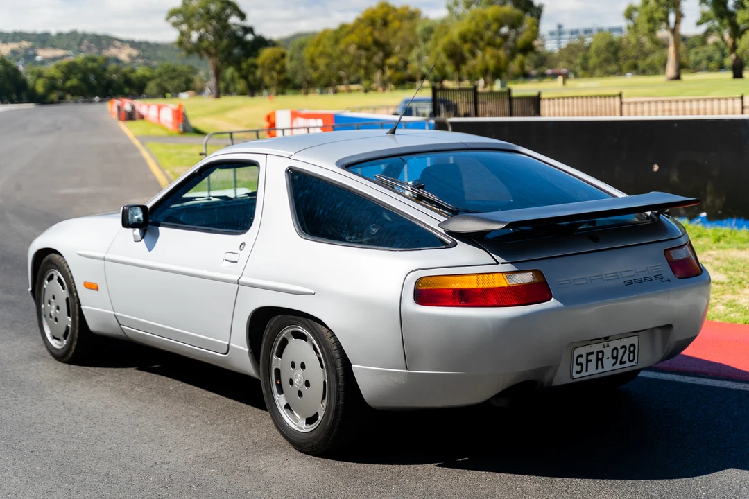 1990 Porsche 928 S4 - Image 6 of 31