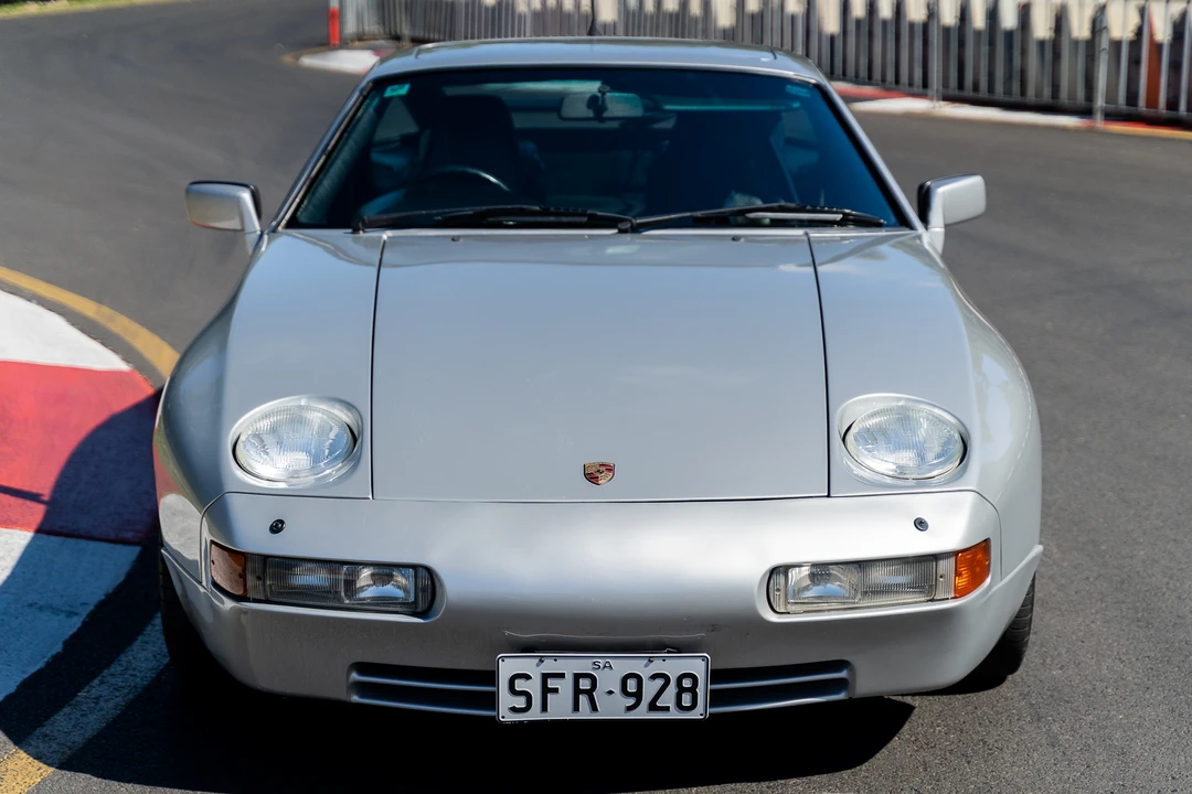 1990 Porsche 928 S4 - Image 11 of 31