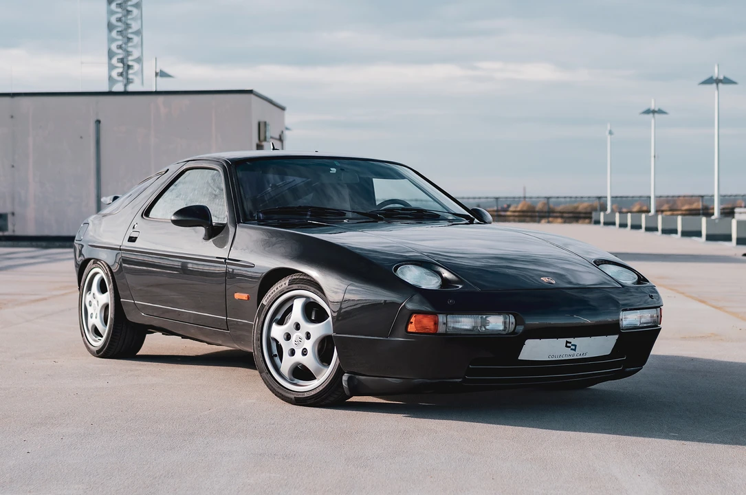 1990 Porsche 928 S4 - Image 2 of 31