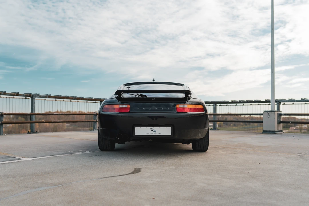 1990 Porsche 928 S4 - Image 7 of 31