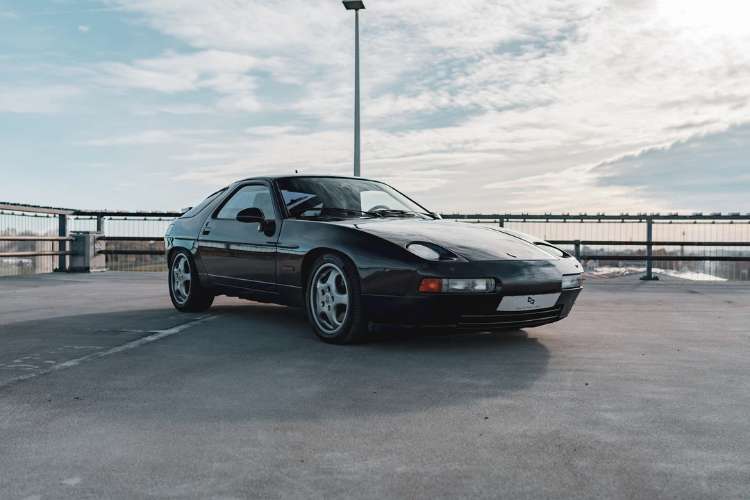 1990 Porsche 928 S4 - Image 16 of 31