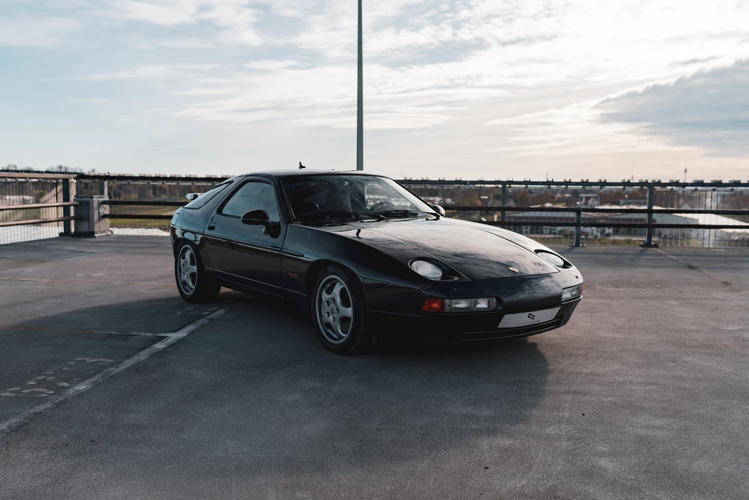 1990 Porsche 928 S4 - Image 18 of 31