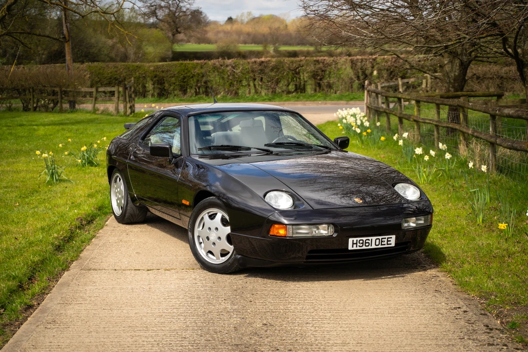 1990 Porsche 928 S4 - Image 2 of 31