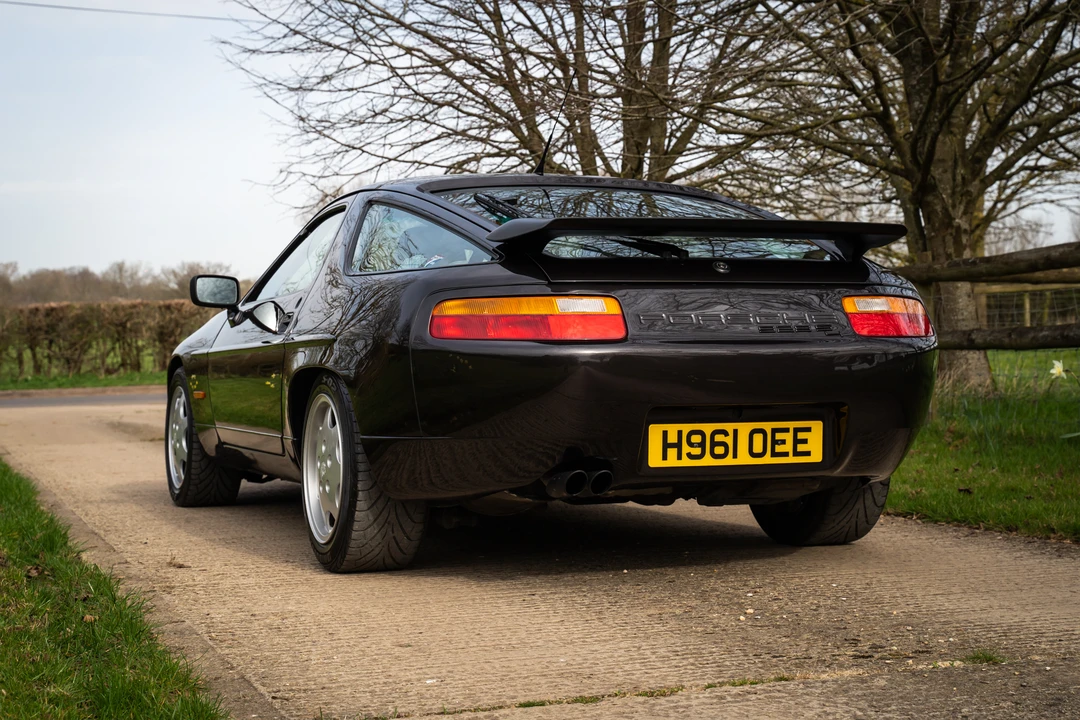 1990 Porsche 928 S4 - Image 9 of 31