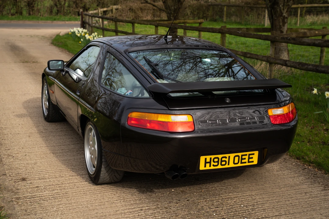1990 Porsche 928 S4 - Image 14 of 31