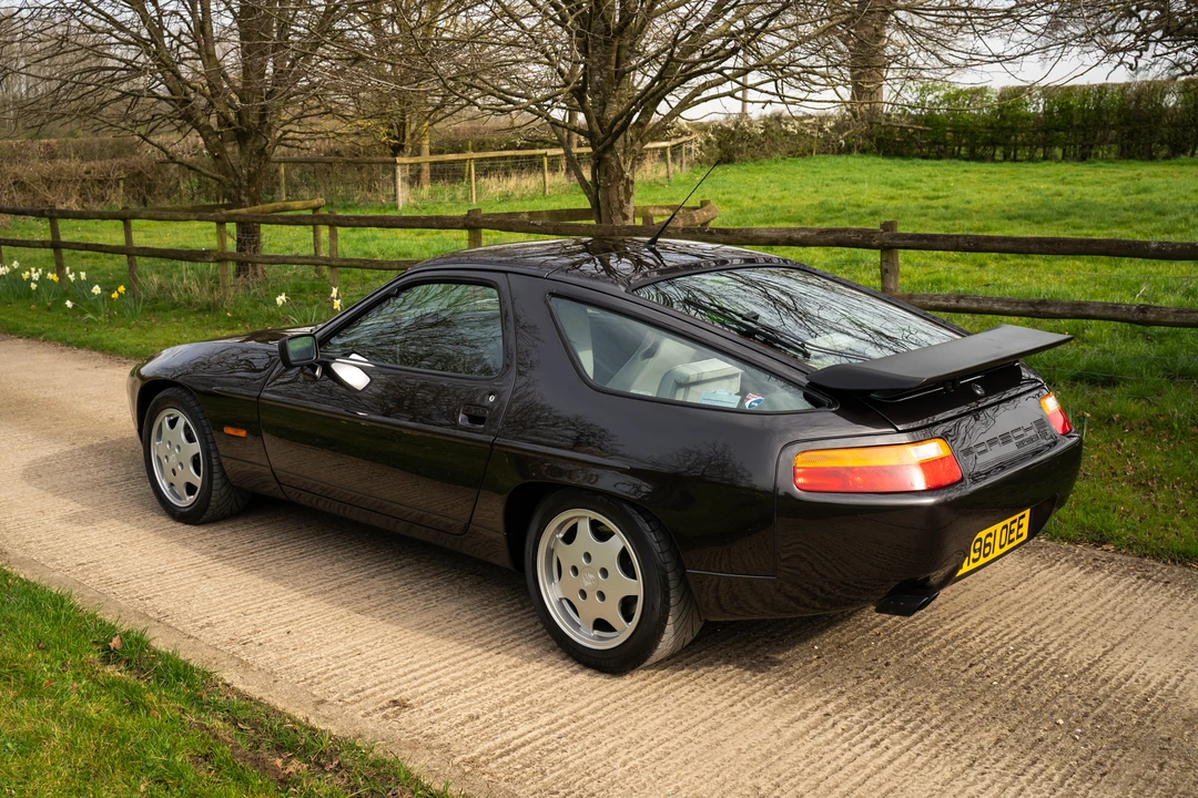 1990 Porsche 928 S4 - Image 15 of 31