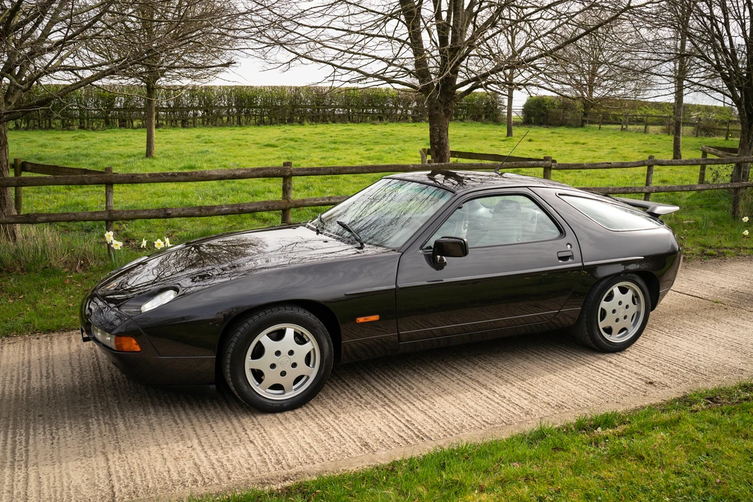 1990 Porsche 928 S4 - Image 19 of 31