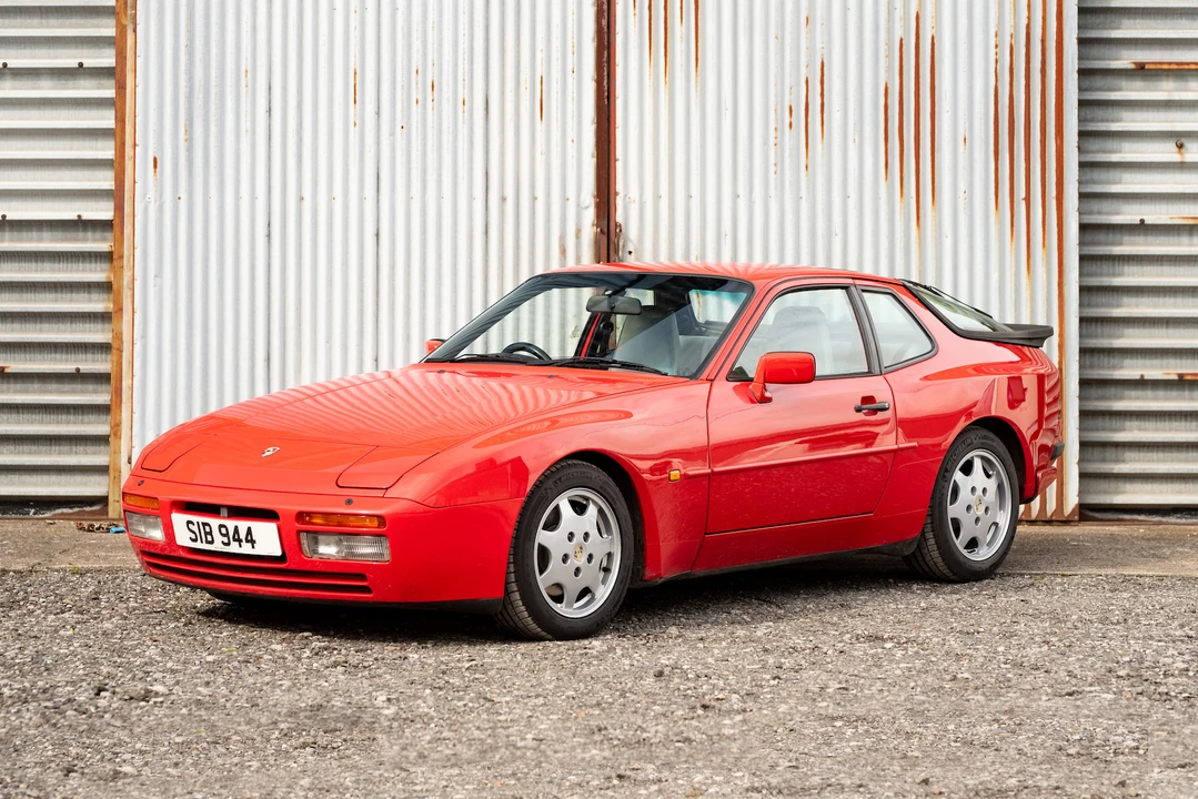 1990 Porsche 944 Turbo - Image 2 of 31