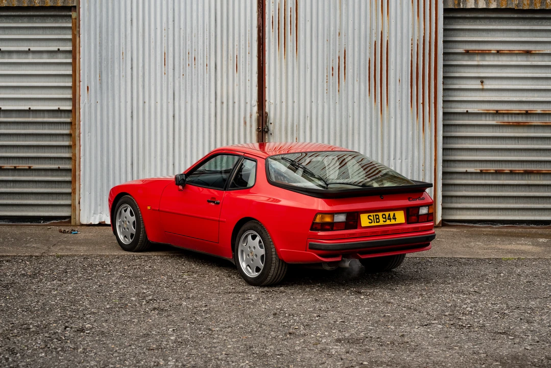 1990 Porsche 944 Turbo - Image 24 of 31