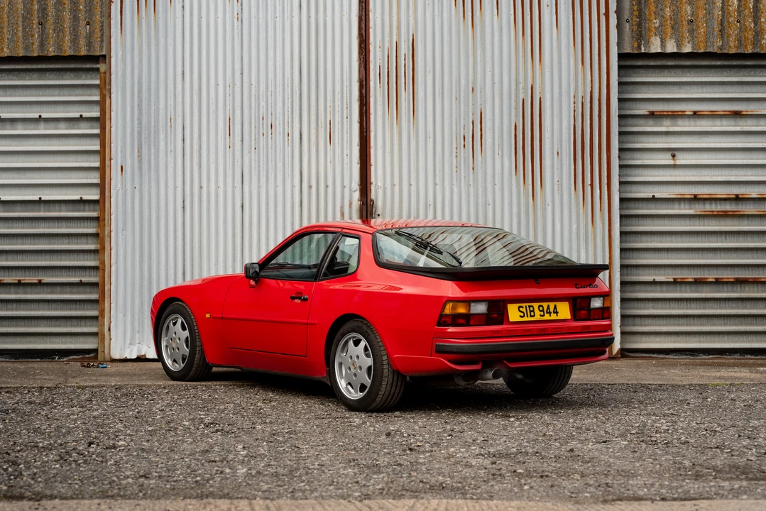 1990 Porsche 944 Turbo - Image 8 of 31