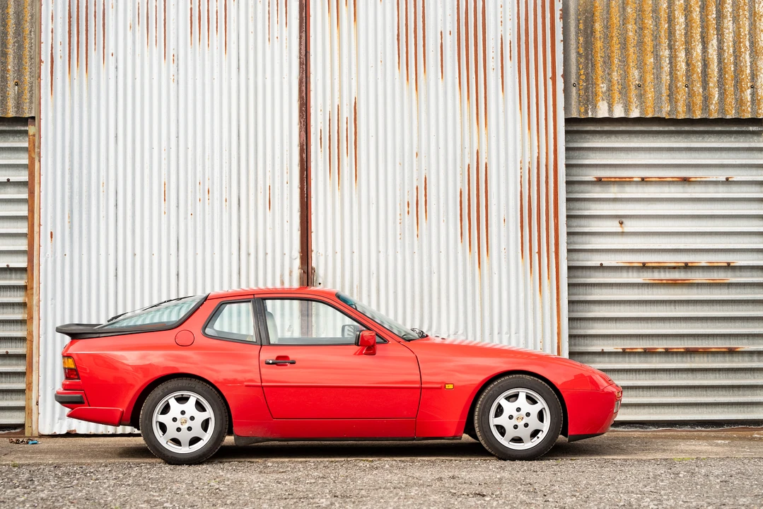 1990 Porsche 944 Turbo - Image 17 of 31