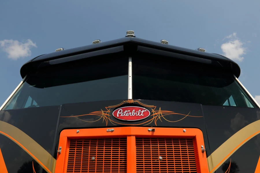 1990 Peterbilt - Image 11 of 31