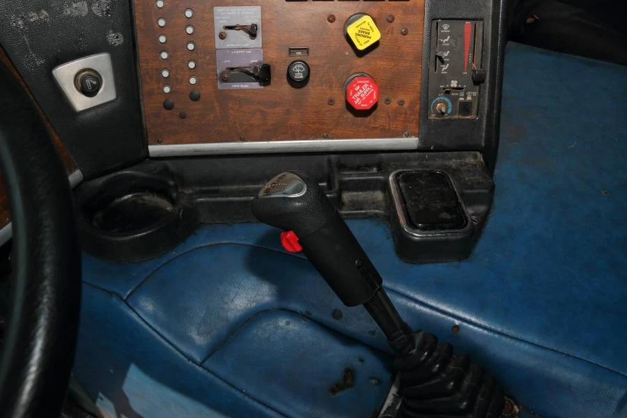 1990 Peterbilt - Image 30 of 31
