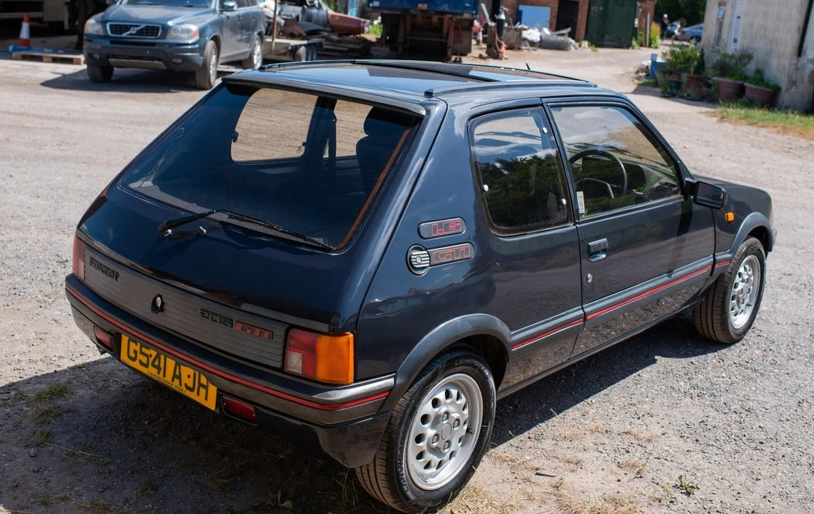 1990 Peugeot 205 GTI - Image 8 of 30