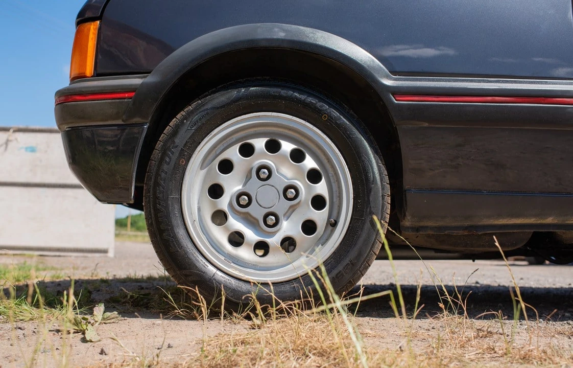 1990 Peugeot 205 GTI - Image 12 of 30