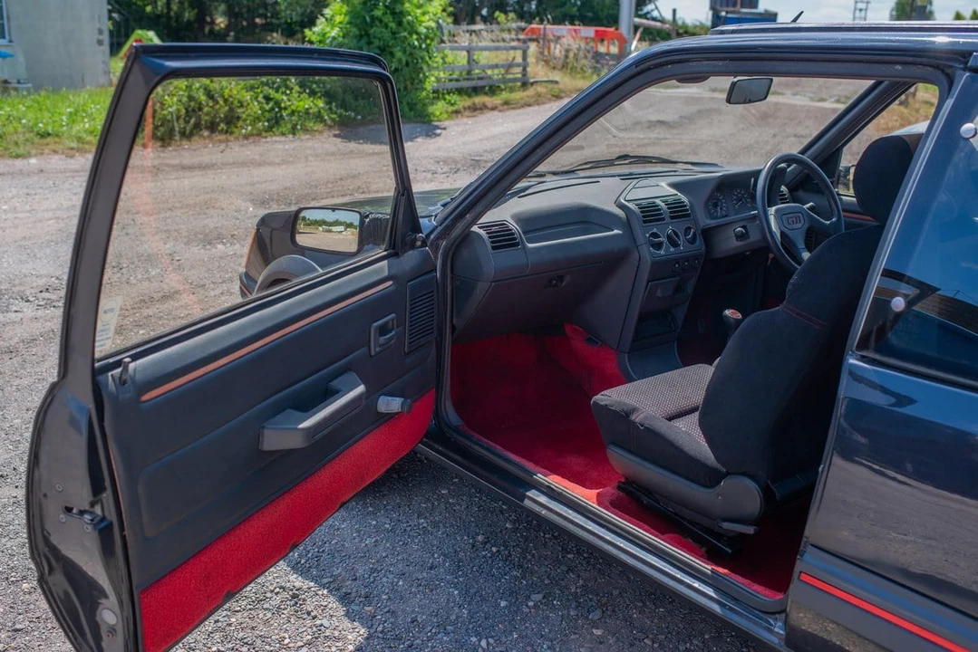 1990 Peugeot 205 GTI - Image 16 of 30