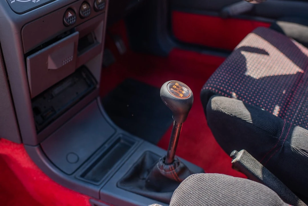 1990 Peugeot 205 GTI - Image 28 of 30
