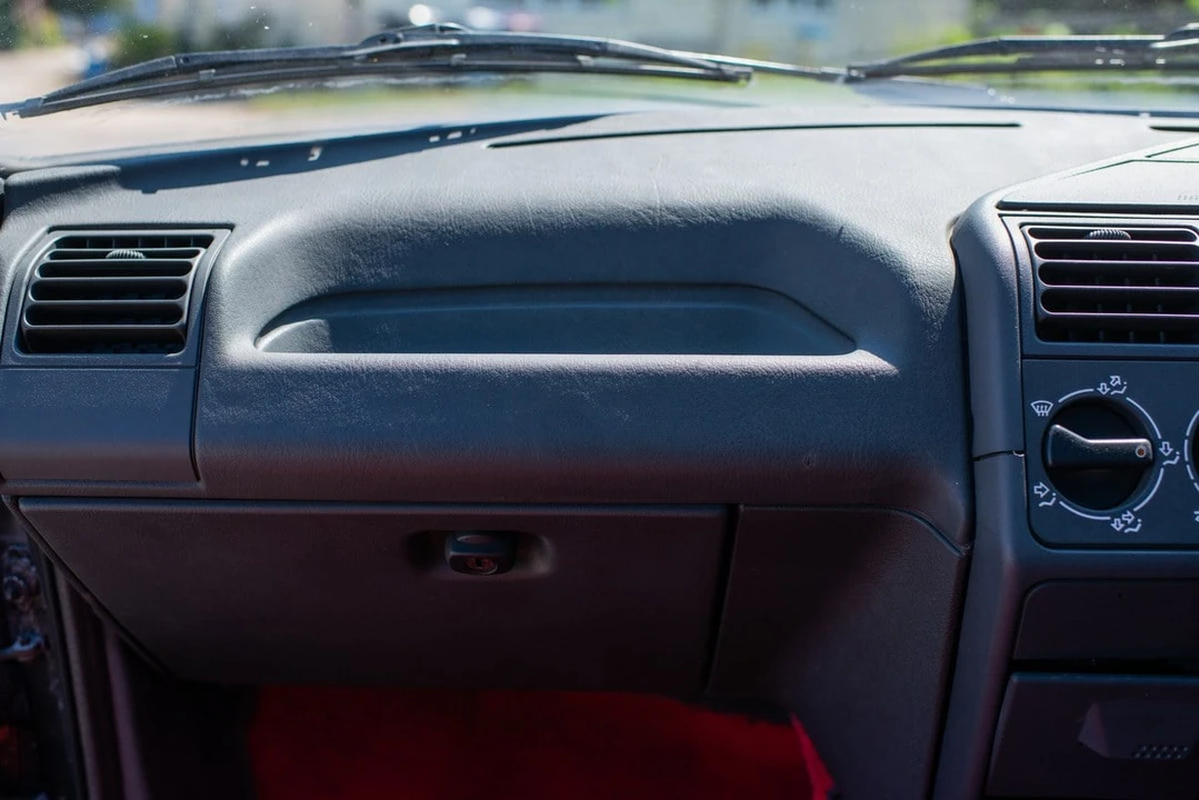 1990 Peugeot 205 GTI - Image 30 of 30