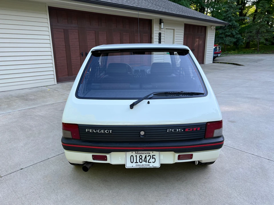 1990 Peugeot 205 GTI - Image 15 of 31