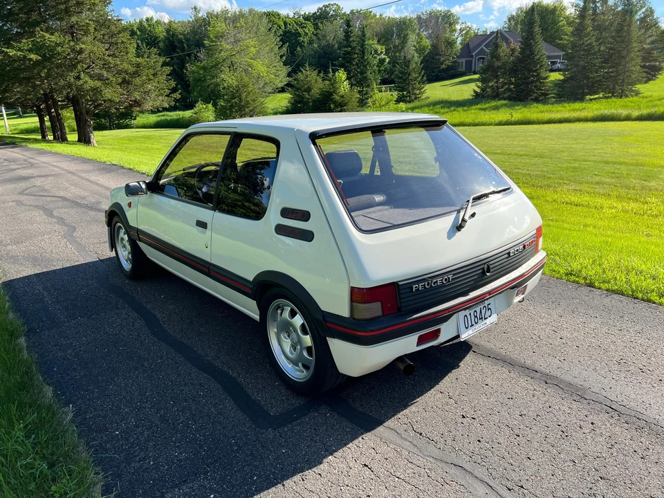 1990 Peugeot 205 GTI - Image 14 of 31